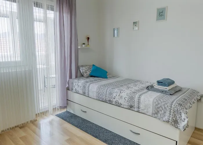 Apartment Pemper - Self Check In And Check Out