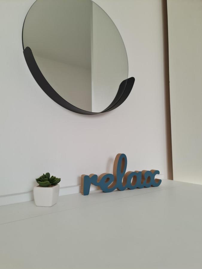 Pemper - Self Check In And Check Out * Otocac
